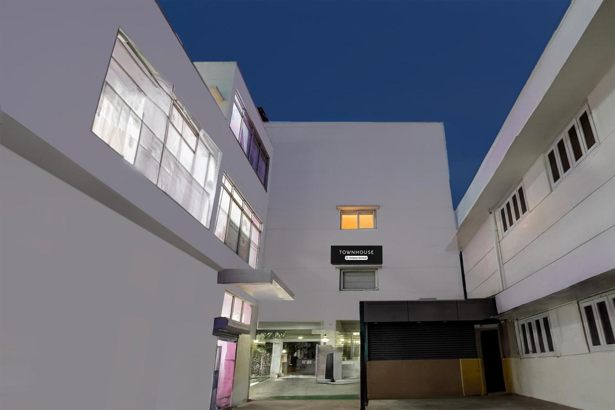 Super Townhouse Arcot Road Near Kauvery Hospital Chennai Esterno foto