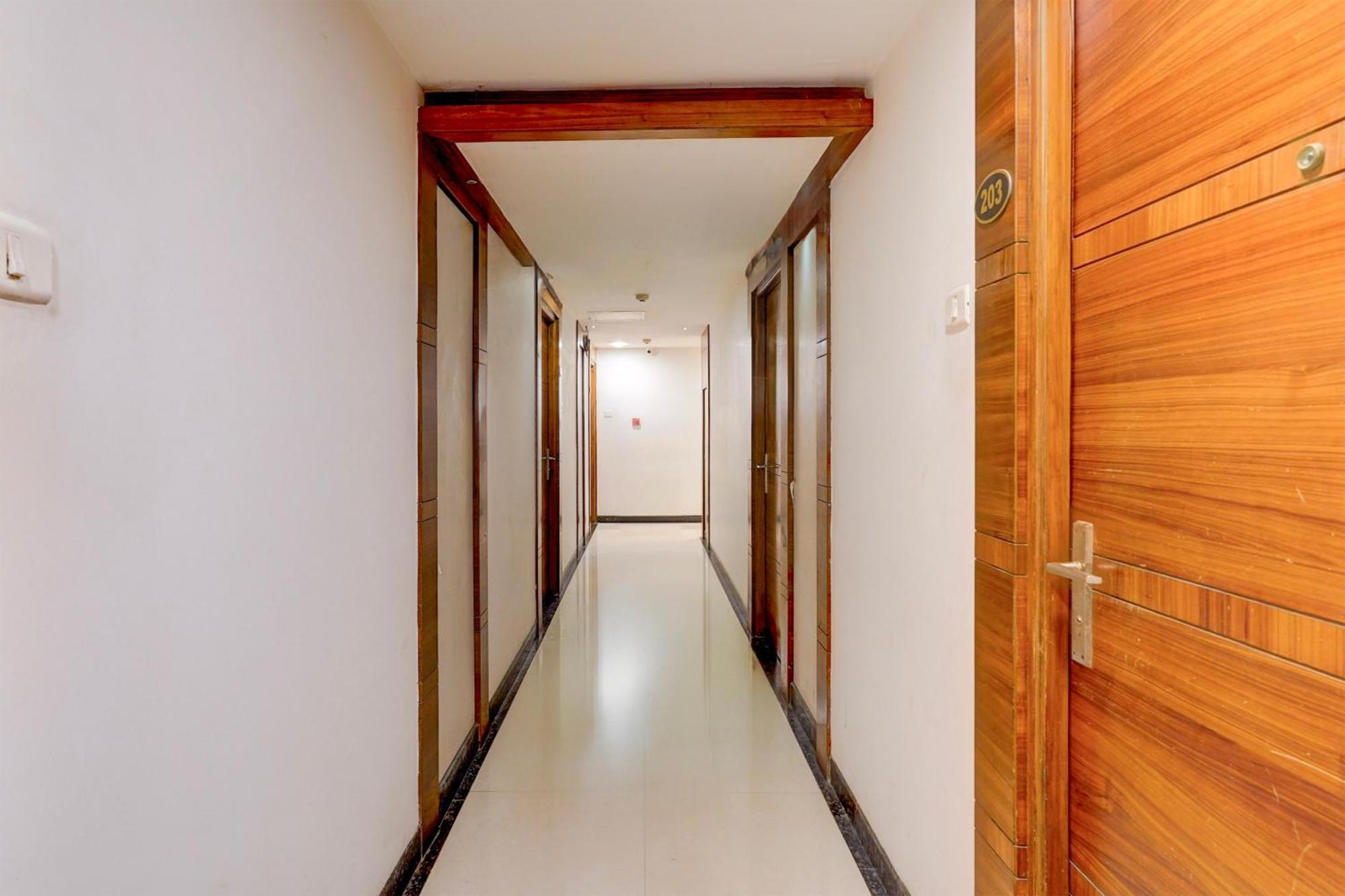 Super Townhouse Arcot Road Near Kauvery Hospital Chennai Esterno foto