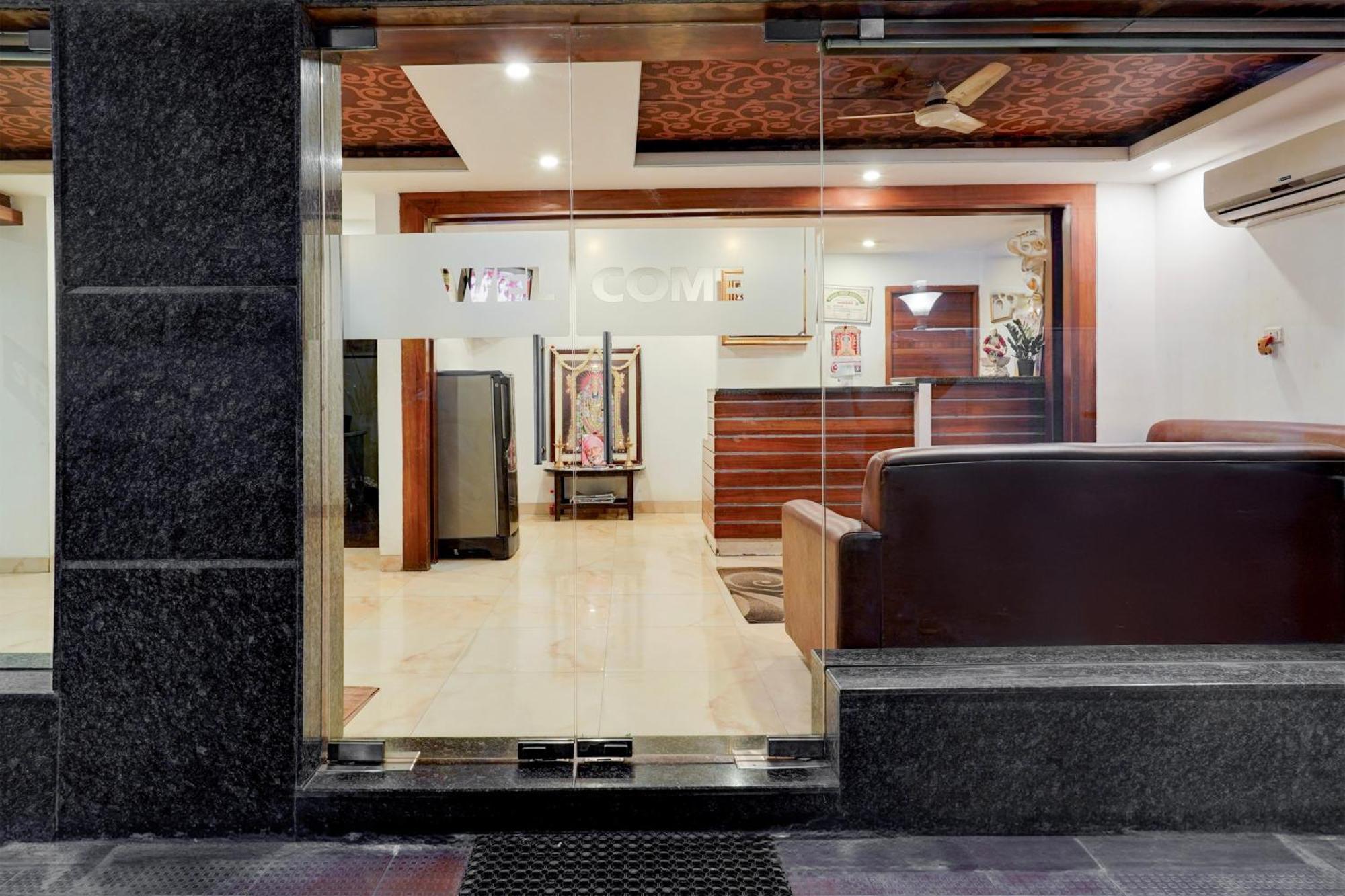Super Townhouse Arcot Road Near Kauvery Hospital Chennai Esterno foto