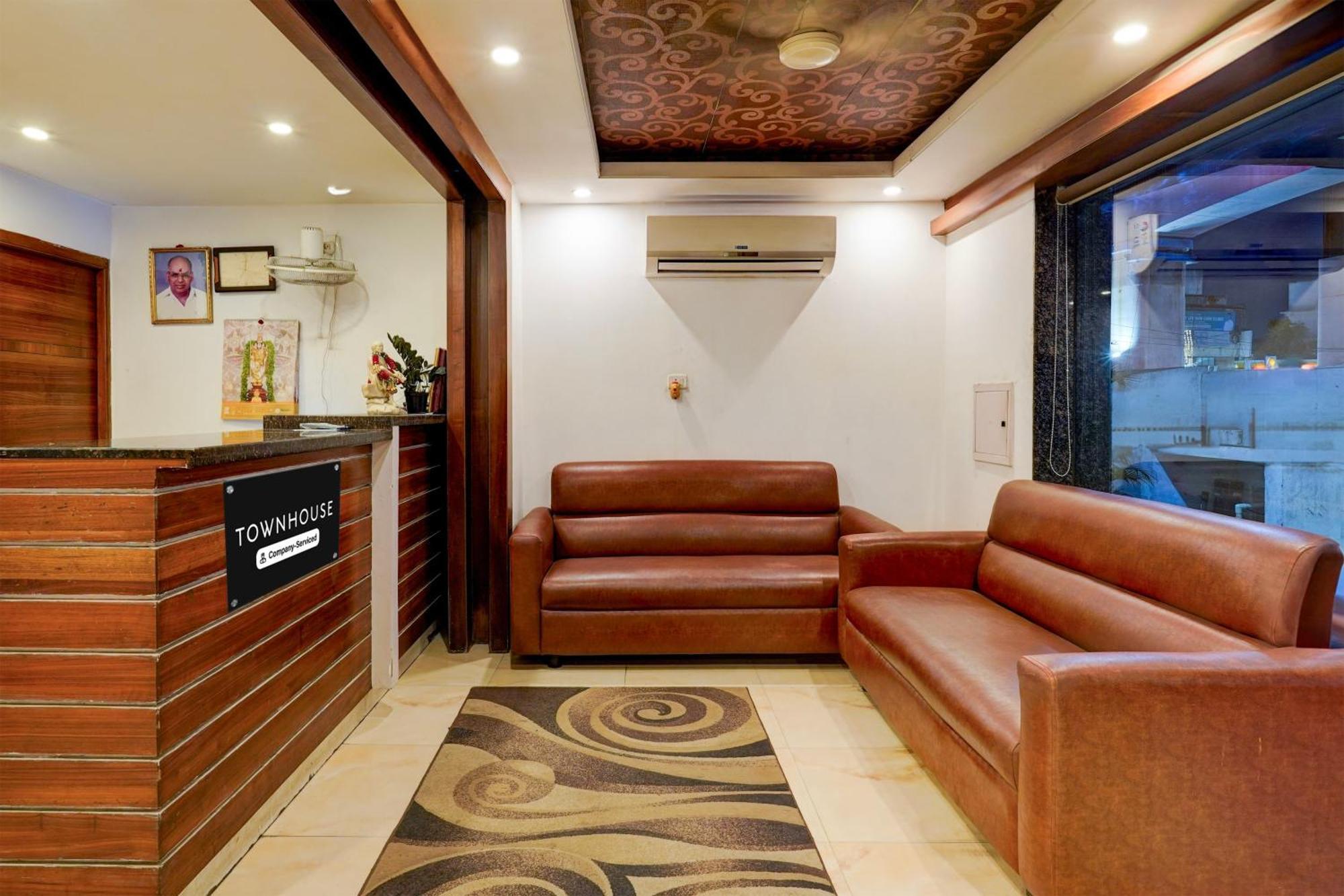 Super Townhouse Arcot Road Near Kauvery Hospital Chennai Esterno foto